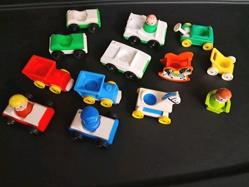 Lot Of Vintage Fisher Price Little People And Vehicles