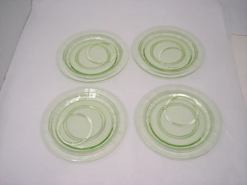Anchor Hocking RINGS pattern with off set ring Green Glow Uranium Glass Set of 4