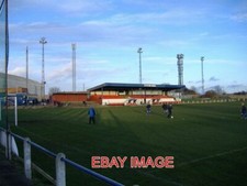 PHOTO WHILEY BAY WARMING UP AT HILLHEADS. FOOTBALLERS DO SOME LIGHT TRAINING AN