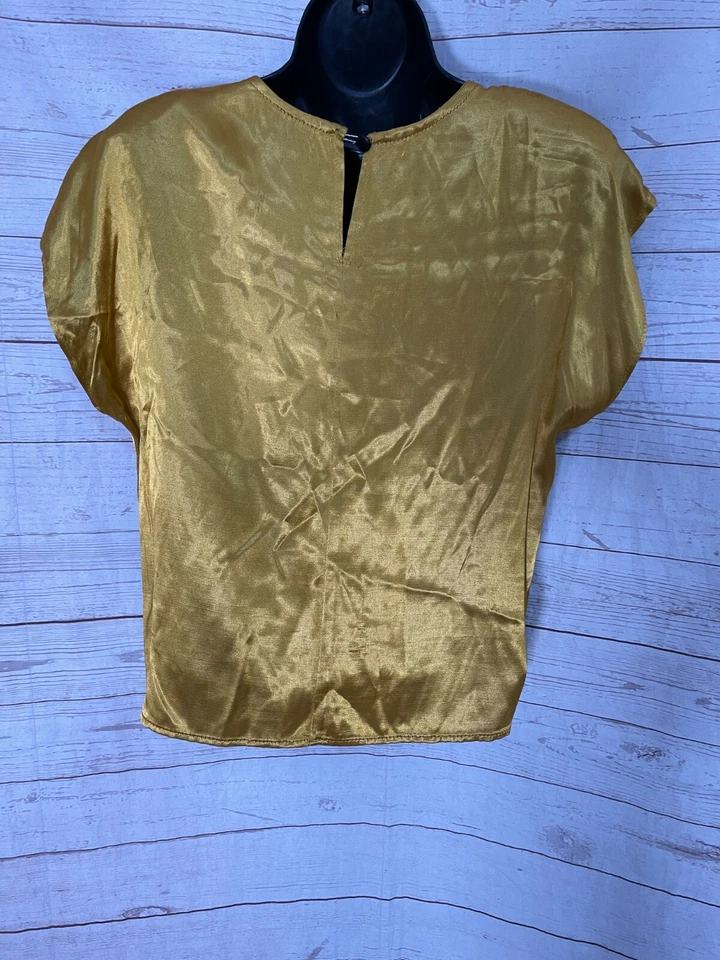 Juego de 2 piezas: Top Donna Morgan Petites Talla 2 y Pantalones Costa Sur Talla S Foto 4 de 4