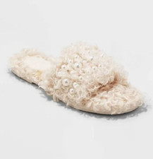 NEW Cat  Jack Girls Adeline Embellished Pearl Fuzzy Slide Slippers Size 3