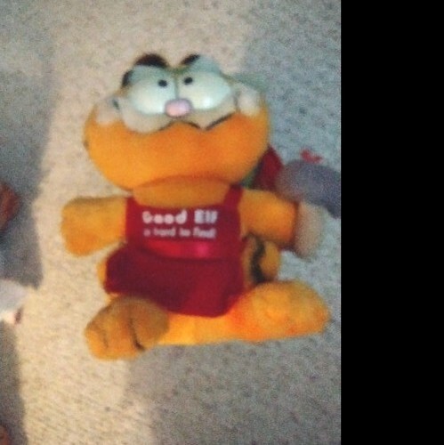 Peluche vintage 1981 ""Un buen elfo es difícil de encontrar"" Garfield - Imagen 5 de 9