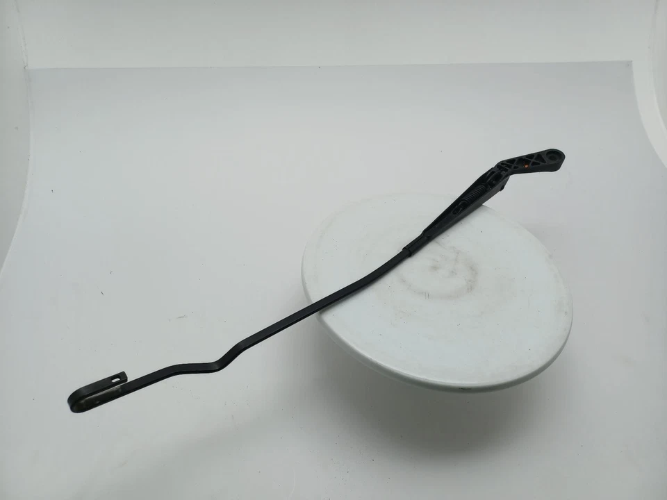 Brazo limpiaparabrisas Volkswagen Golf 1992-1998 5 puertas hatchback Foto 4 de 4