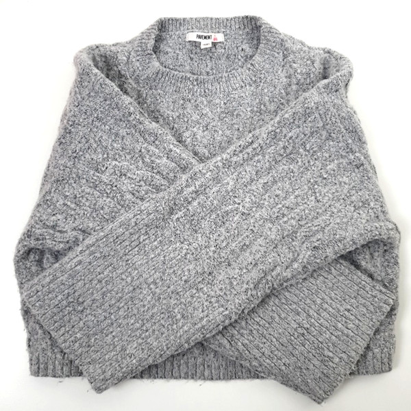 Light Grey Cropped Sweater Cable Knit – PAVEMENT Size 12 Excellent Condition