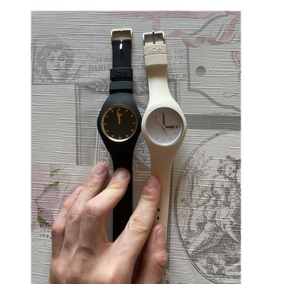 Ice-Watch Ice 2er-Set Quarz Silikon schwarz/beige & schwarz/weiß
