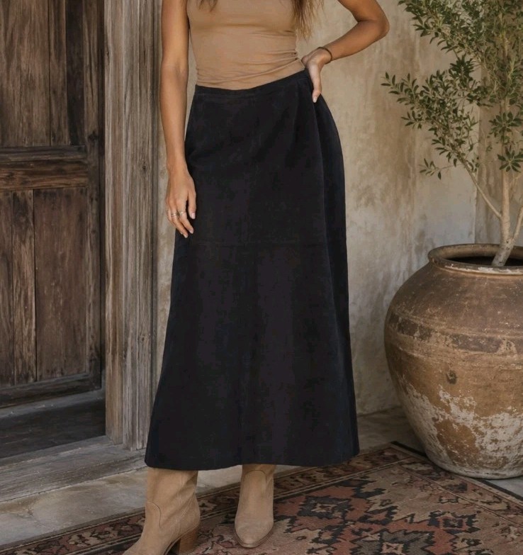 Vintage Bernardo Black Suede Maxi Skirt A-Line Western Bohemian Leather Sz 16