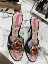 Betsy Johnson Sands 8 Vero Cuio Black Colorful Floral