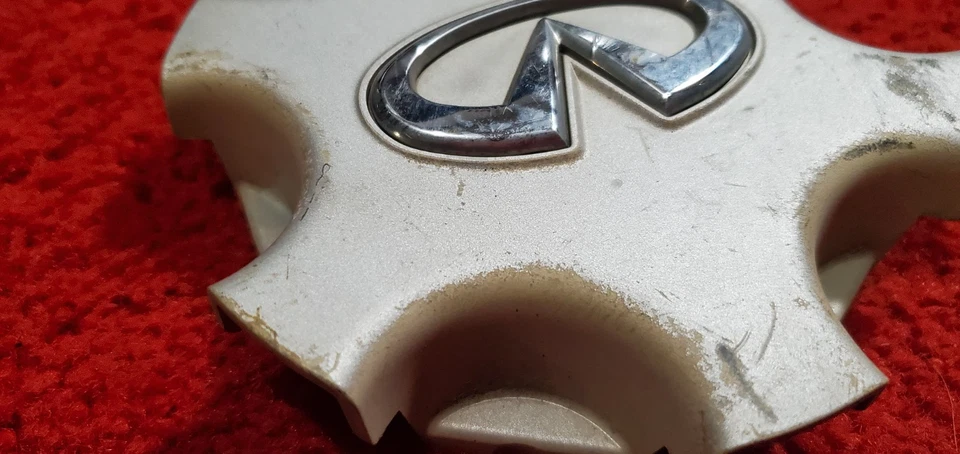 40342 3W700 2001 2002 2003 Infiniti QX4 OEM tapa central plateada Foto 4 de 4