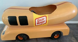 oscar meyer weiner pedal car