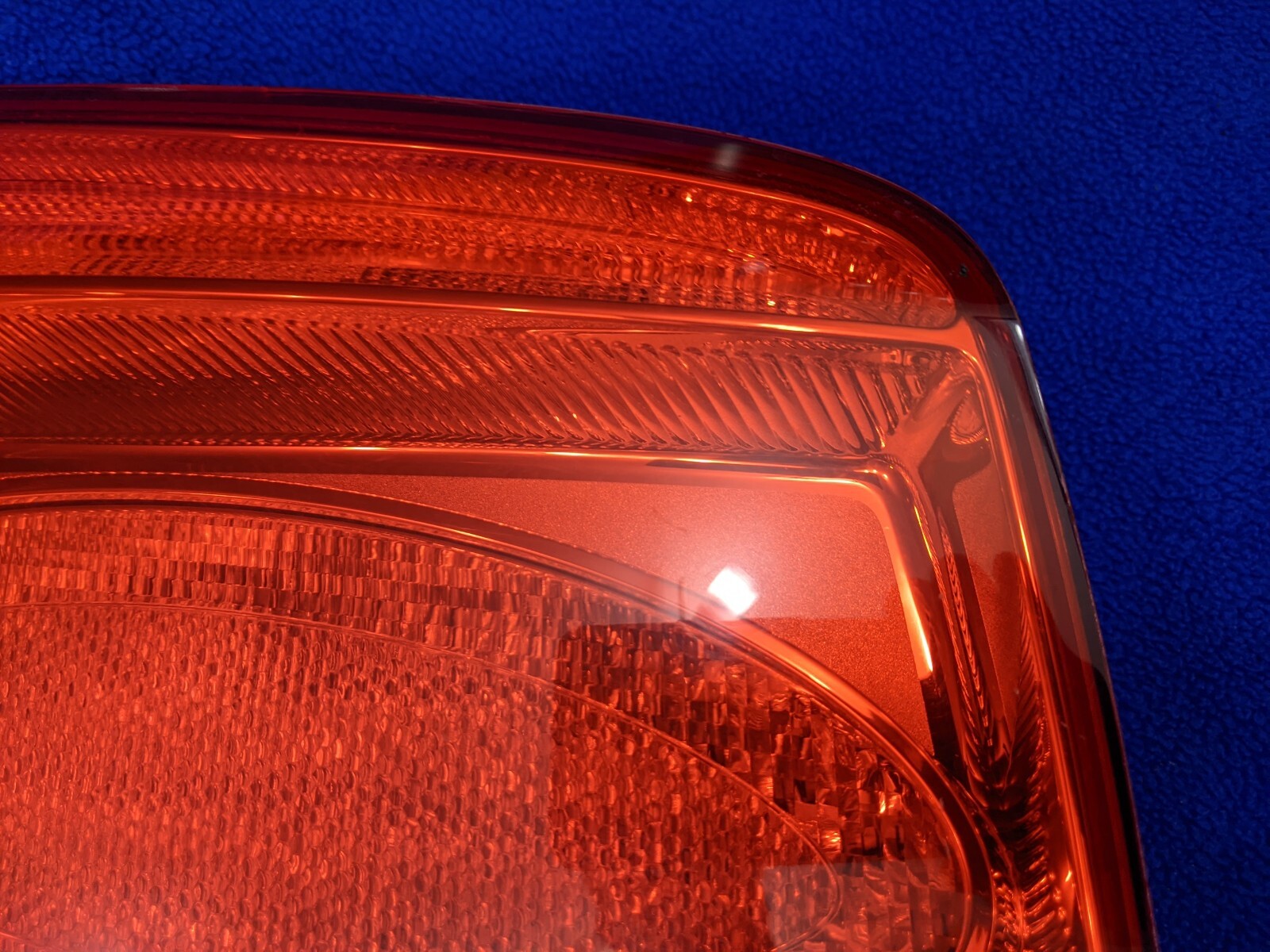 2006-2012 BENTLEY CONTINENTAL FLYING SPUR left driver TAIL LIGHT LAMP OEM