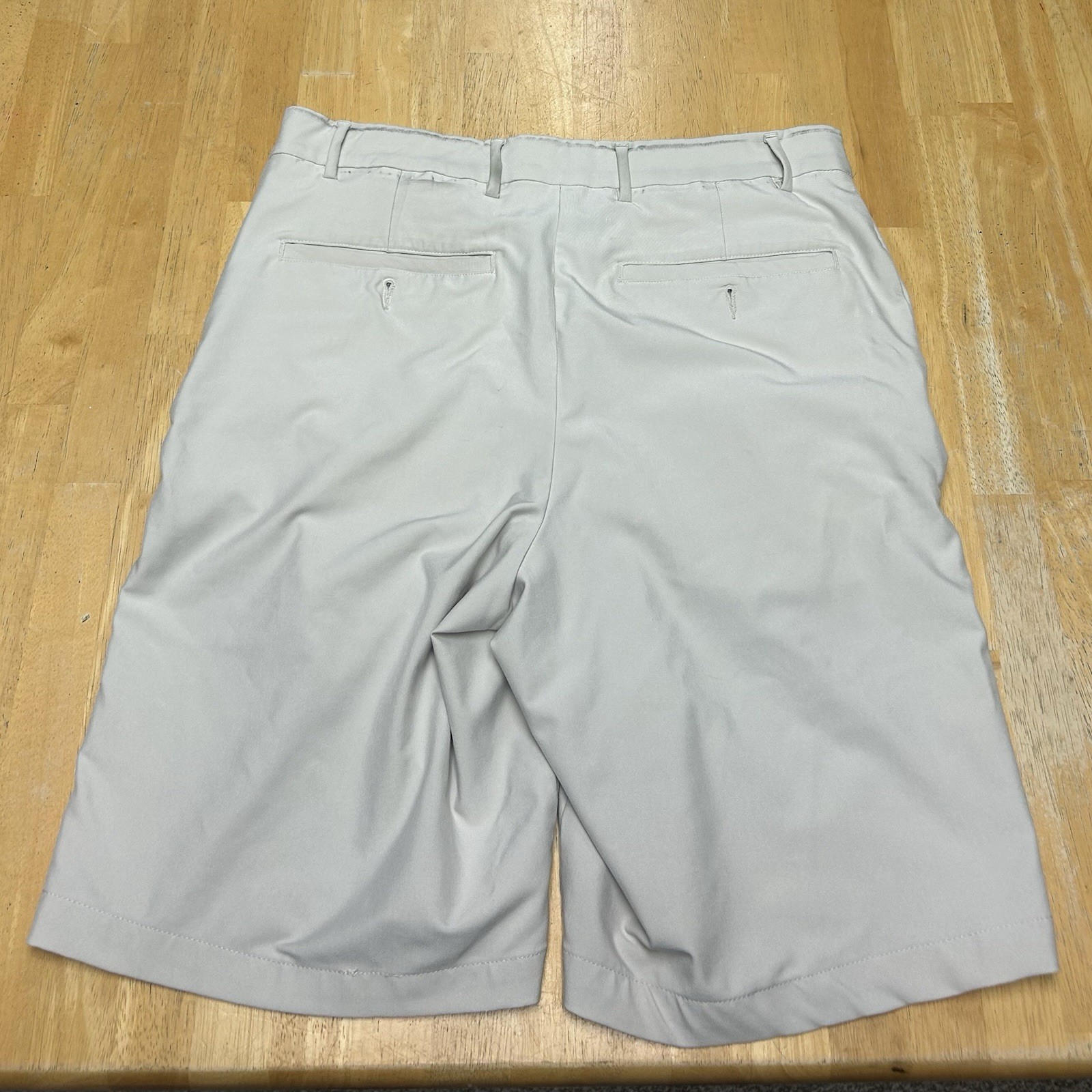 Tommy Armour Dri Logic Performance Mens 32 White Lightweight Golf Shorts