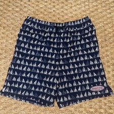 Vineyard Vines boys size 7 Vineyard Vines boat parade swim trunks