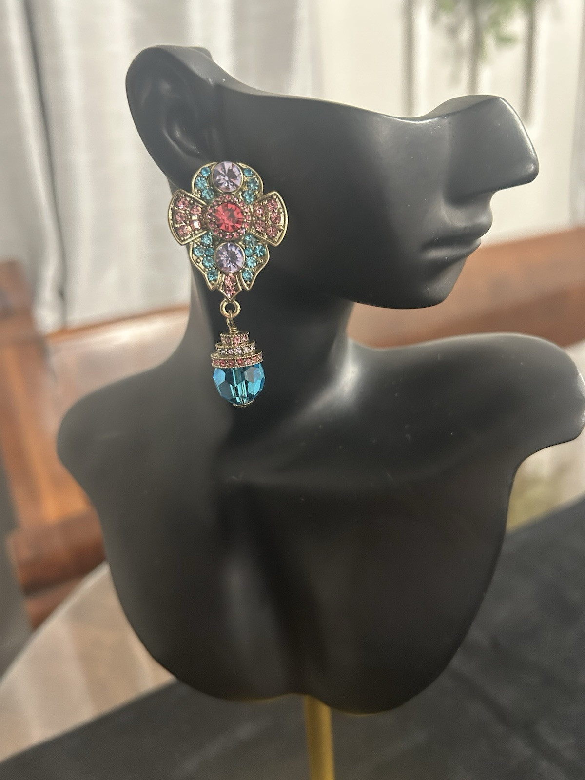 Lovely Signed Statement Rhinestone Leverback Pier… - image 2