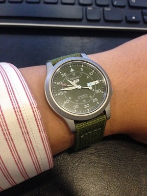 Seiko 5 SNK805K2 Automatic Green Nylon Military Style Analog Men's