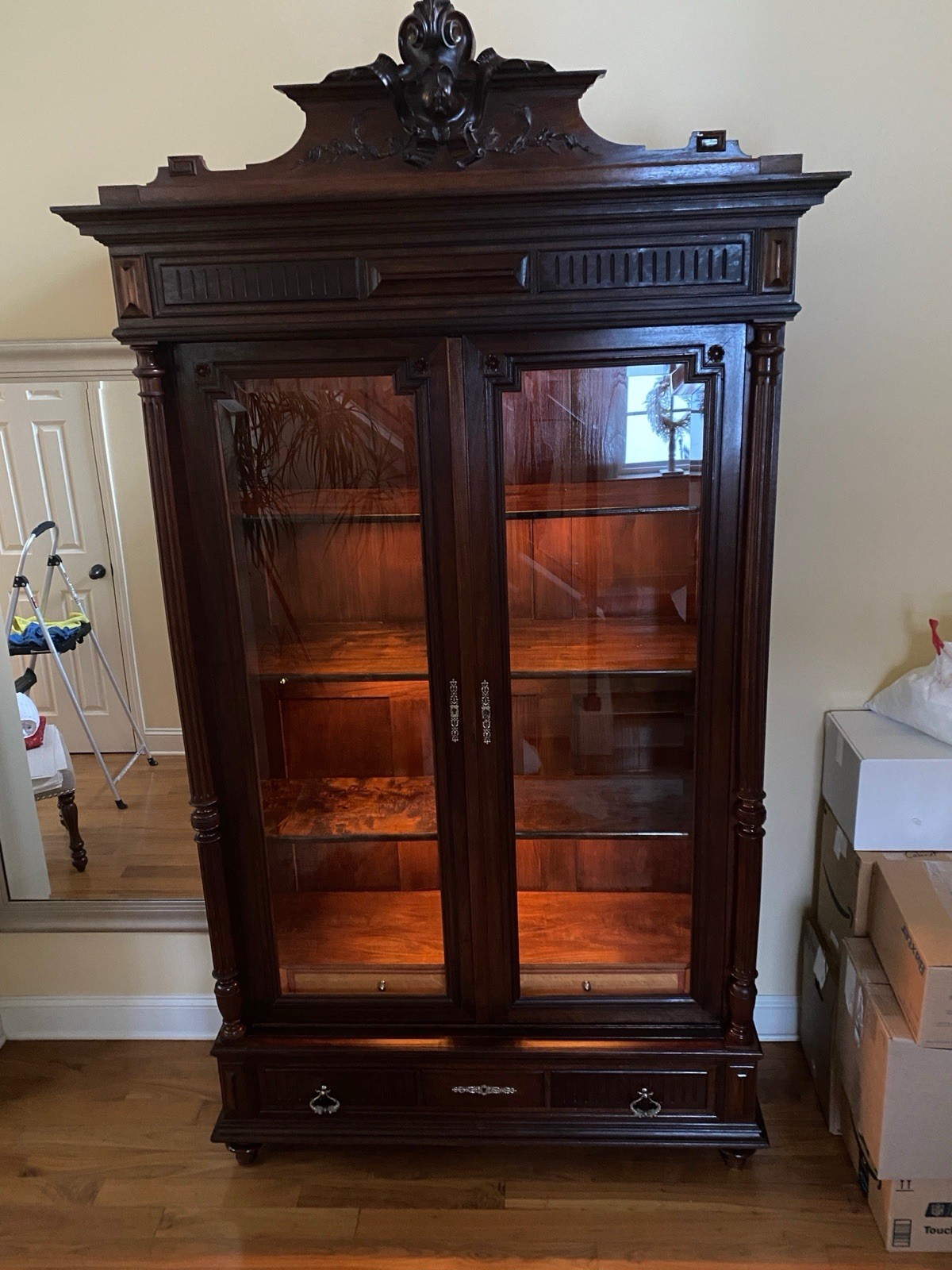 Antique Style Brown Wood Glass Display Cabinet with Lighting, Carvings, Shelves