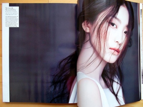 SISTAR BORA/Cutting 10P-Not Whole Magazine/Vogue Girl Korea/April 2014 Tracking - Picture 4 of 5