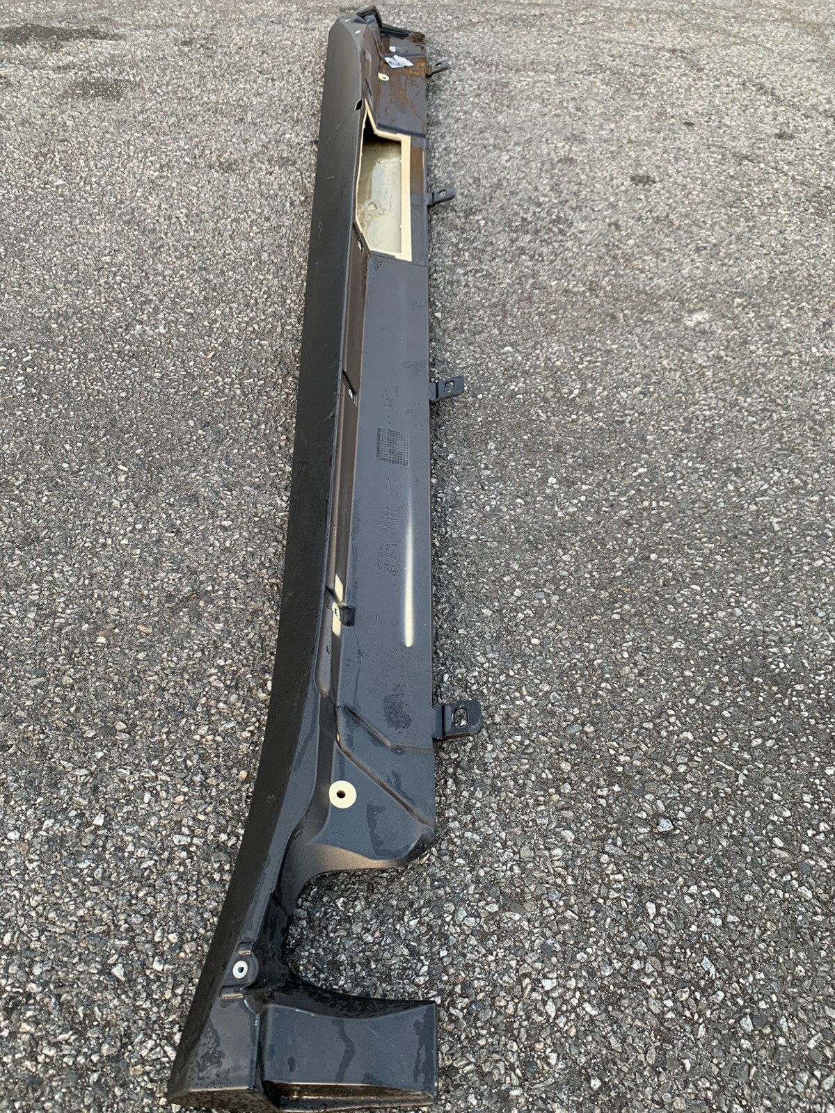 2019 Aston Martin Vantage  RH  Rocker Molding KY63-10608-A