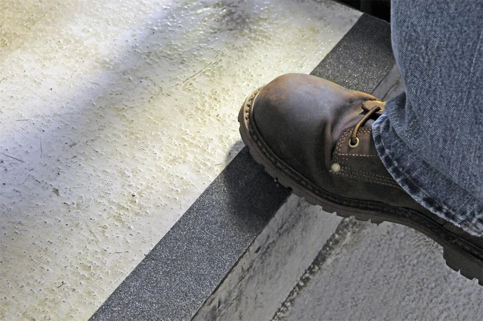 Fita adesiva Dee Zee DZ46 - Imagem 2 de 4