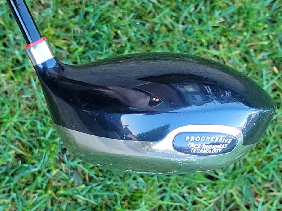 VS 88 Ultra High C.O.R. Titanium II 9* Driver Stiff Graphite Shaft New Grip - Image 2 of 4