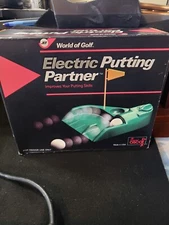 OSCAR JR. World Of Golf Electric Putting Partner w/ Ball Return 
