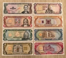Dominican Republic 1978 Specimen Set of 8 Banknotes 1–1000 Pesos GEM-UNC.