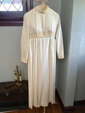 Vintage 1960s Wedding Dress