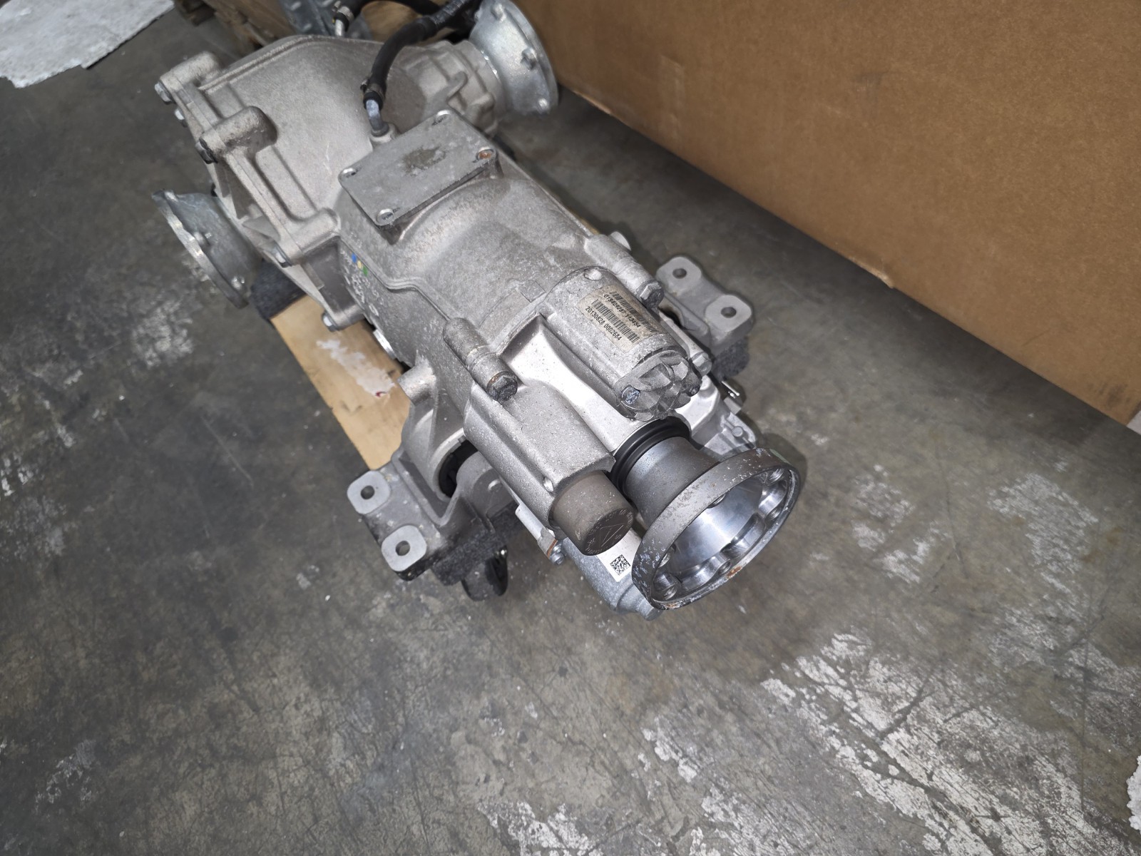 LAMBORGHINI AVENTADOR FRONT DIFFERENTIAL LP700 LP720 LP750 OEM 01S409021K 
