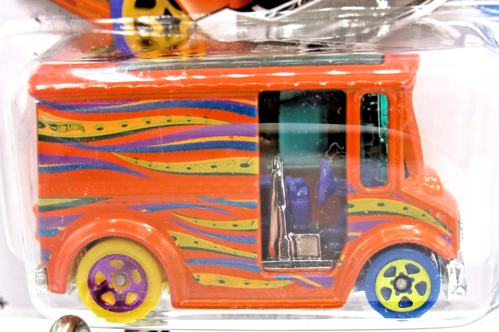 HOT WHEELS 2015 CITY SERIES BREAD BOX