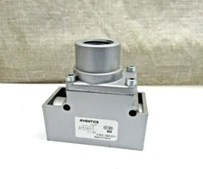 Bosch Aventics 0821000011 Shuttle Valve