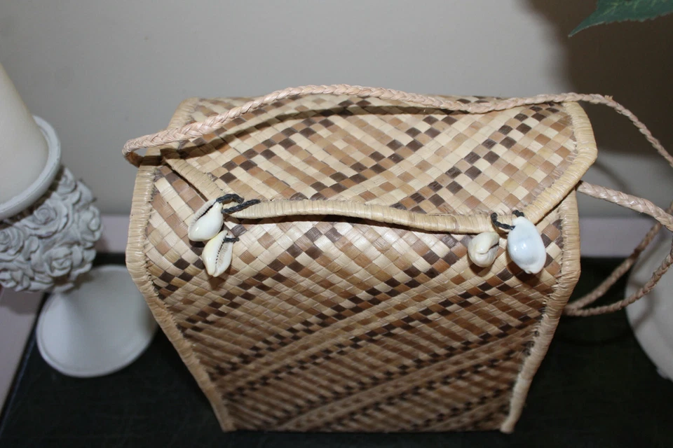 Retro Boho Chic Seashell,Shells,Rattan Woven Bag,Handbag,Oka,Neptune,India Jane - Image 4 of 4