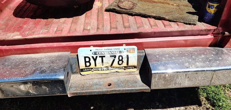 Suportes de para-choque para picape Volkswagen Rabbit 1980 - Imagem 3 de 4