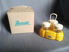 Revolit Menage Salz Pfeffer Streuer Senftopf Plastik beige-gelb in OVP 1954 50er
