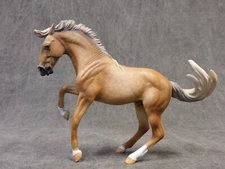 CollectA New * Palomino Lusitano Stallion * 80003 Breyer Corral Pals Model Horse