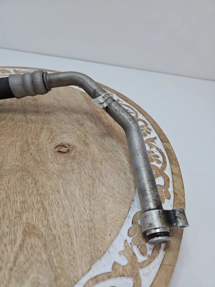 01-04 Jaguar XK8 X100 Línea de manguera de retorno de enfriador de aceite fluido de motor MJE7471AB OEM Foto 2 de 4