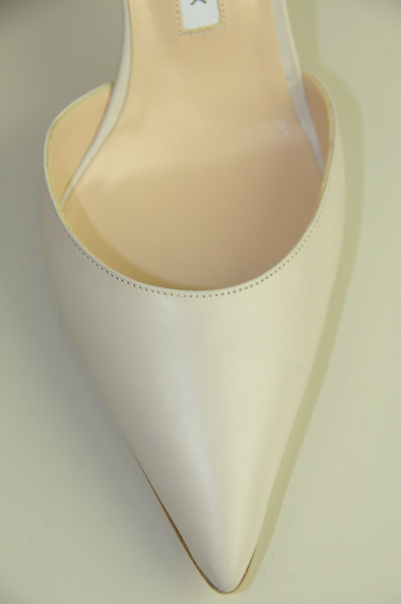 Escarpins Manolo Blahnik BB Dorsay à Pois Beige - Pointures 40, 41.5, 42 - Neufs Sans Boîte
