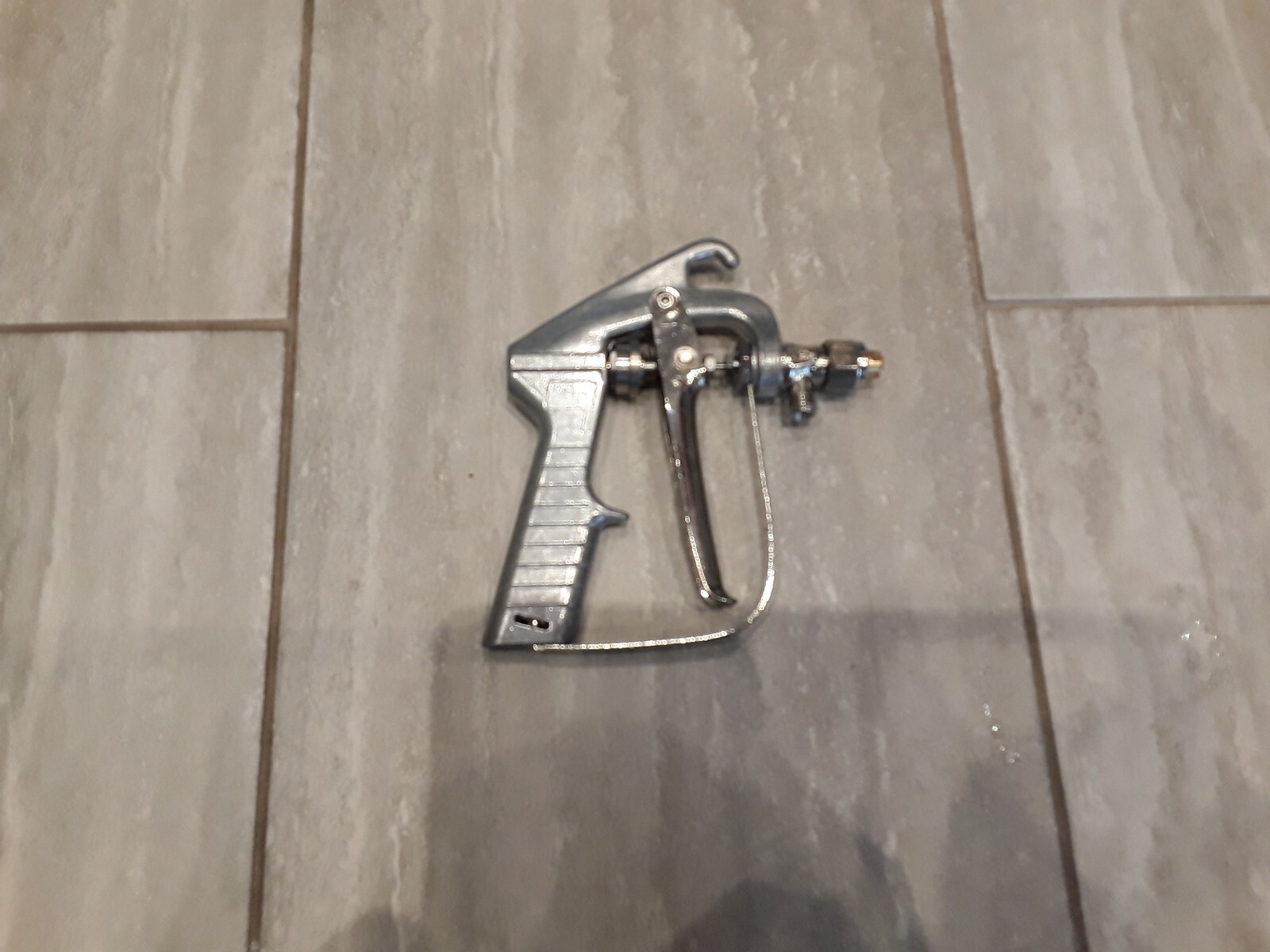 Spray Adhesive Gun & Hose Kit 3.5m 12ft Canister  Glue Contact 17kg sovereign eBay