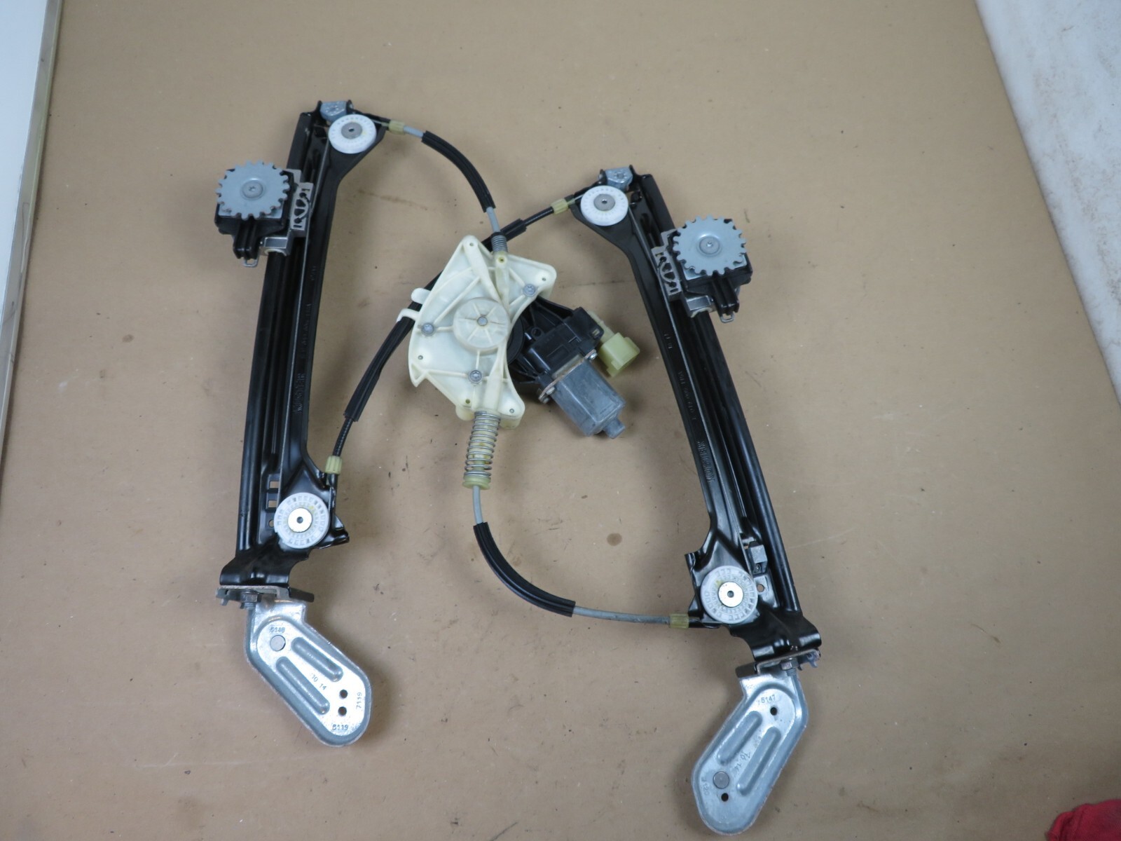 2014-2017 MASERATI GHIBLI REAR RIGHT SIDE DOOR WINDOW REGULATOR MOTOR OEM