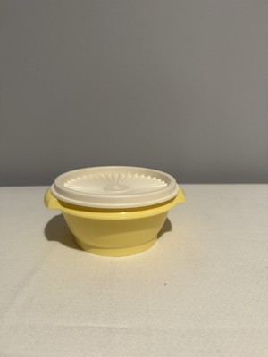 Tupperware Servalier Bowl With Lid 10 Ounces New