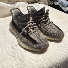 Yeezy Boost 350 V2 Low Zyon for Sale - Authenticity Guaranteed - eBay