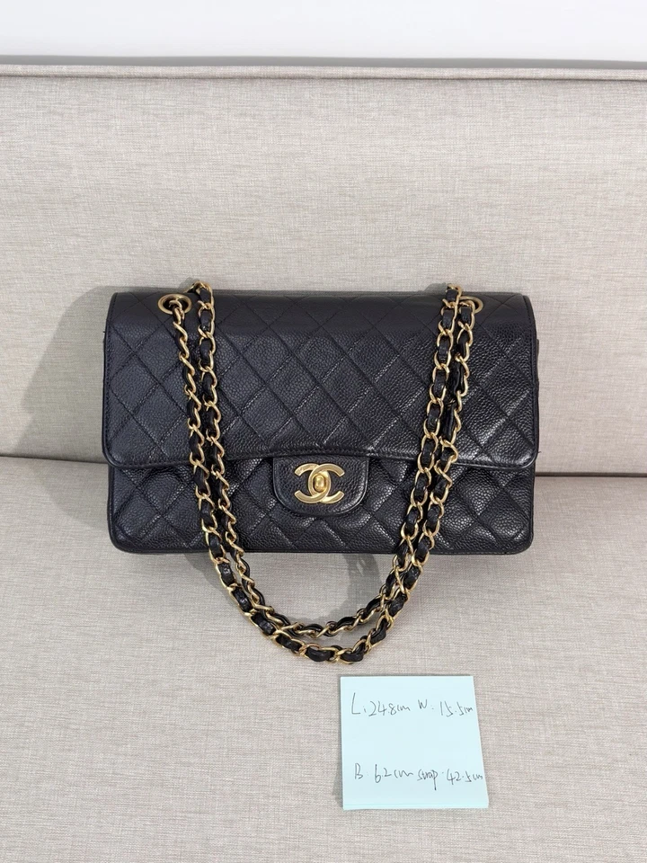 CHANEL Black Caviar Quilted Leather Classic Double Flap Medium GHW Series 6 24k - Image 3 of 4