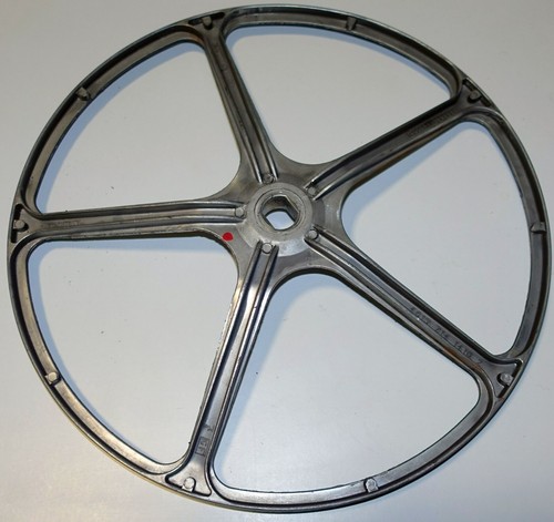 Wellenrad Rad Riemenrad Antriebsrad von Waschmaschine BAUKNECHT Super ECO 7425