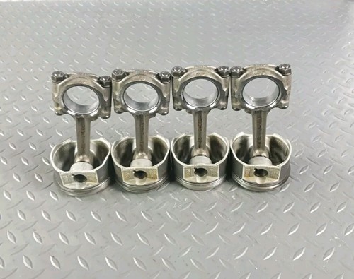 Honda VFR 800 X Crossrunner 2011 - 2014 Pistons & Conrods Connecting Rods Set