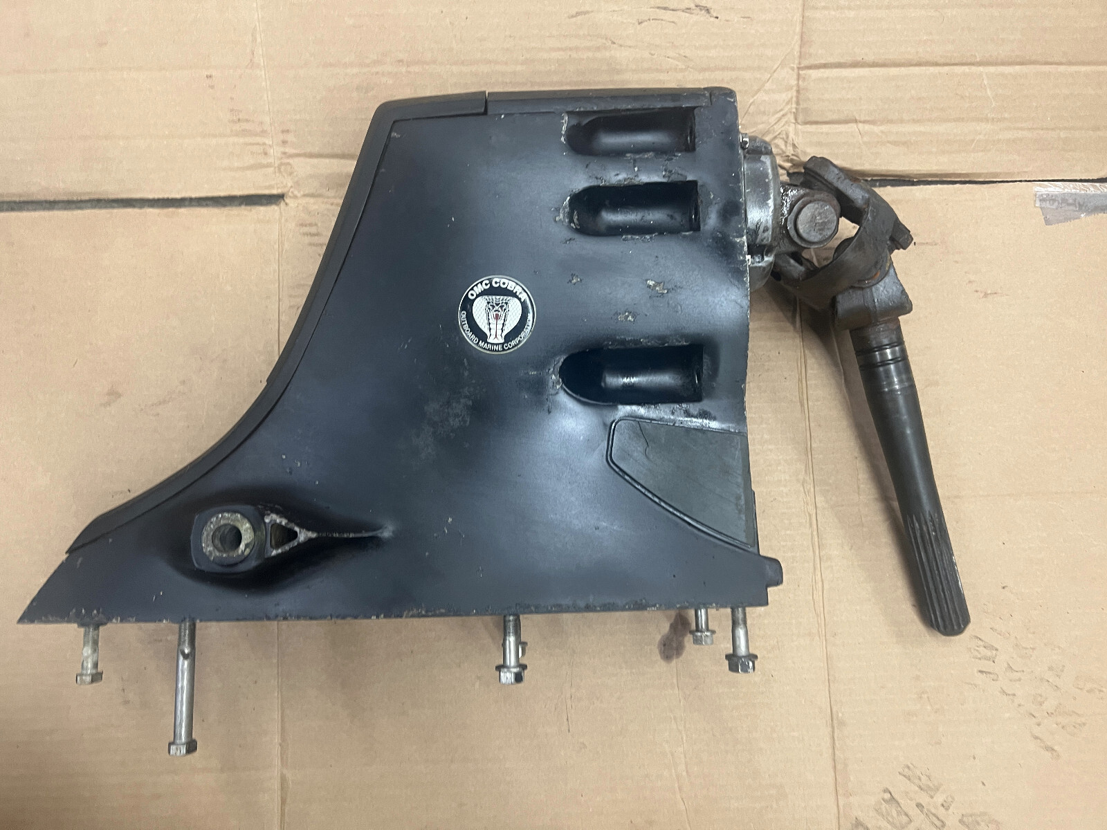 OMC Cobra Upper & Lower Gearcase Outdrive 4cyl 2.3l 2.5l 3.0l