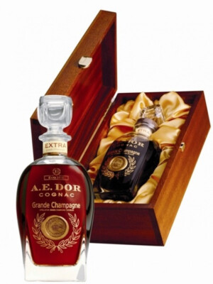 (EUR 427,14 / L) Cognac A.E.DOR Extra