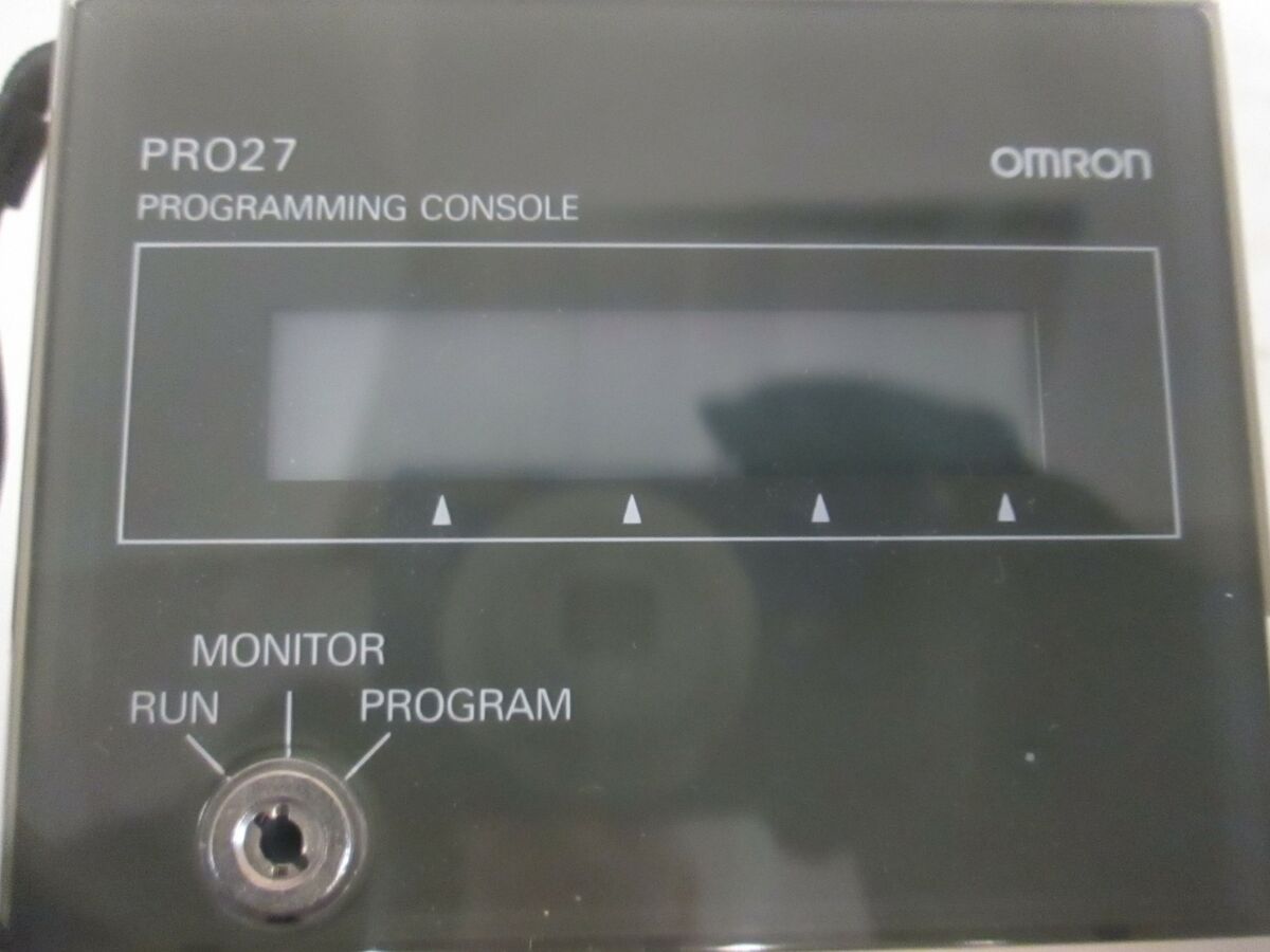 Omron C200H-PRO27-E, Handheld Programming Console, New w/ 2 Omron C200H-PRO27-E, Handheld Programming Console, New w/ 2
