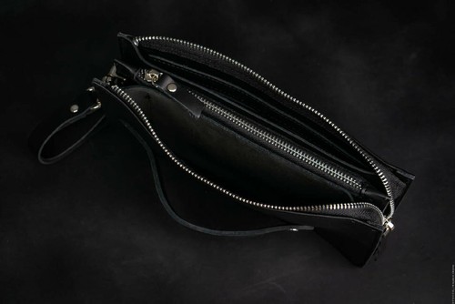 Pochette da uomo in pelle di colore nero, marrone, marrone scuro - Foto 16 di 24