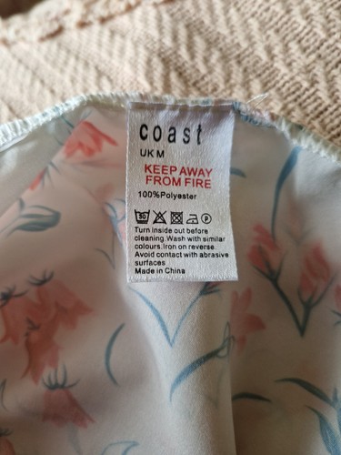 Coast White Print Mini Dress in Medium (UK 10) with Bow Detail. Off the Shoulder - Picture 3 of 3