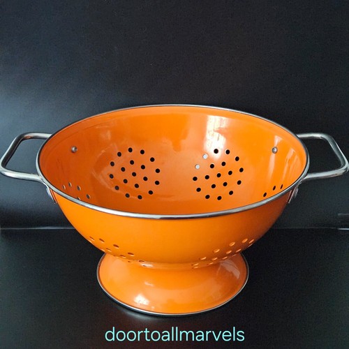 Vintage Kiste & Fass orange Sieb emailliert Griff groß 9,5" orig Aufkleber