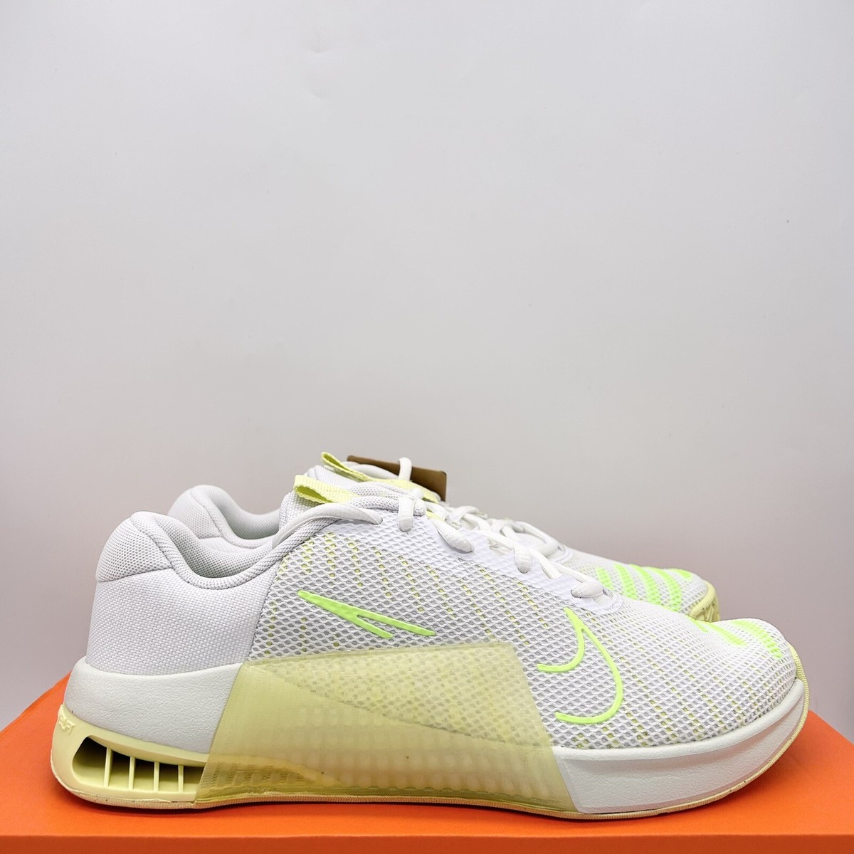 ☆送料無料☆ NIKE Metcon 9 PRM ☆ Nike Metcon 9 AMP Women's Workout Shoes. Nike IL