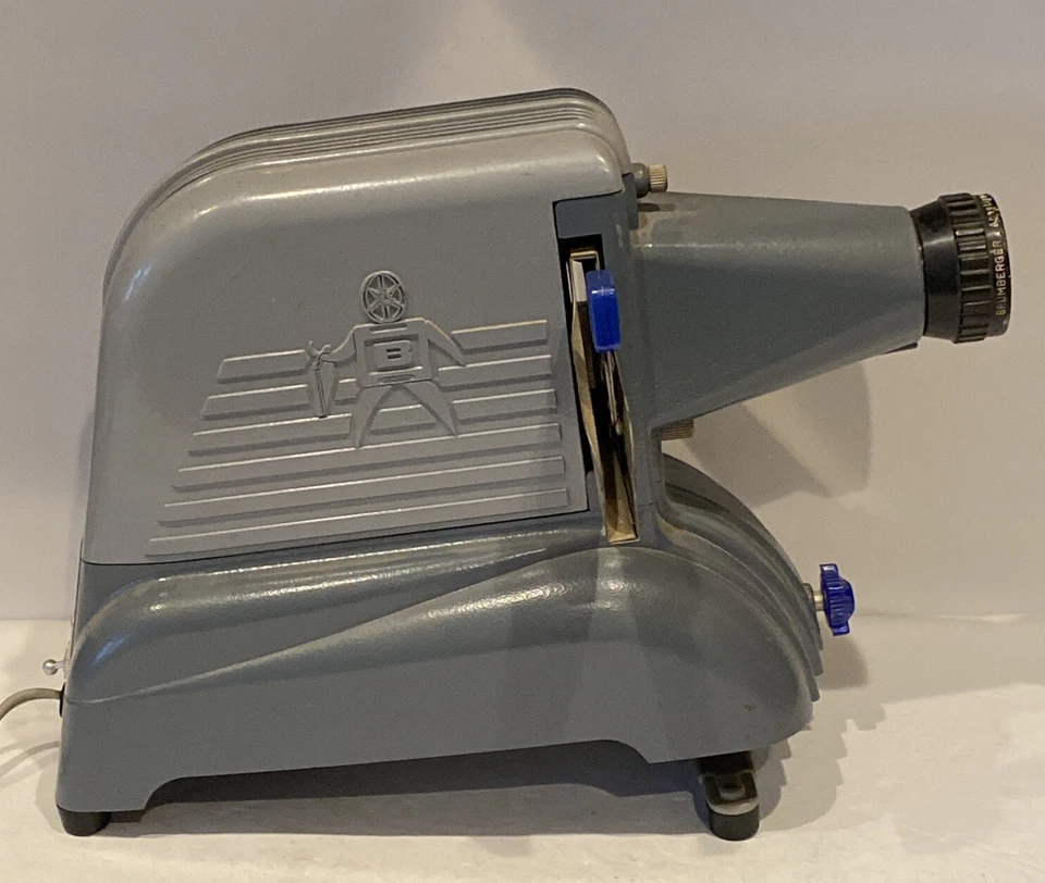 Slide Projector Brumberger Model 1422 Adjustable for Screen Viewing 14” Vintage - Image 3 of 4